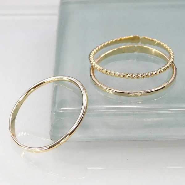 3 Gold Toe Rings, Adjustable Hammered, Twisted, & Smooth Stacking Toe Rings, 1mm Wide 14K Gold Filled Toe Ring Set