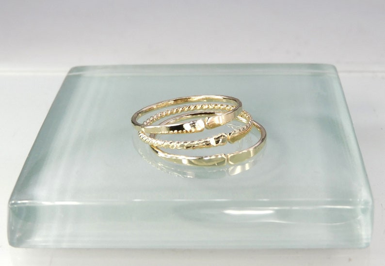 Ensemble de 3 anneaux d'orteil en or, anneaux d'orteil réglables martelés, torsadés et lisses, 1 mm de large rempli d'or 14 carats image 5