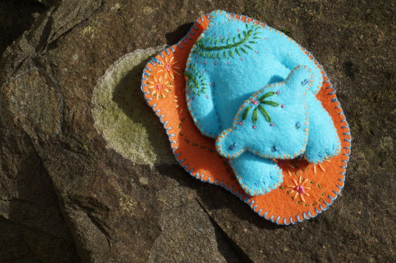 Blue Bear With Rug Embroidered Felt Instructions Pattern Instant Pdf ...