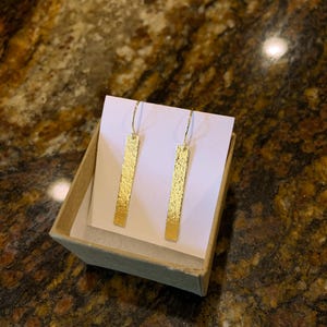 18K Gold Hammered Bar Dangle Drop Earrings