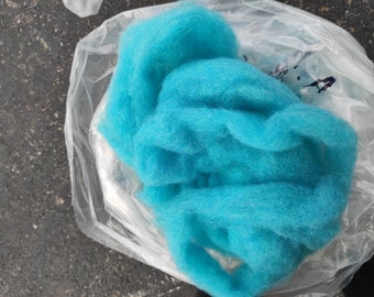 Coopworth Roving.  Approximately 1.5 lbs
