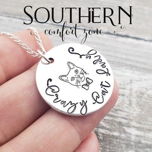Crazy Cat Lady Halskette-Katzenschmuck-personalisierte Katzenkette-Kitten-Katzenmom-Katzenkette-Custom Necklace-Geschenk für sie-Wiese