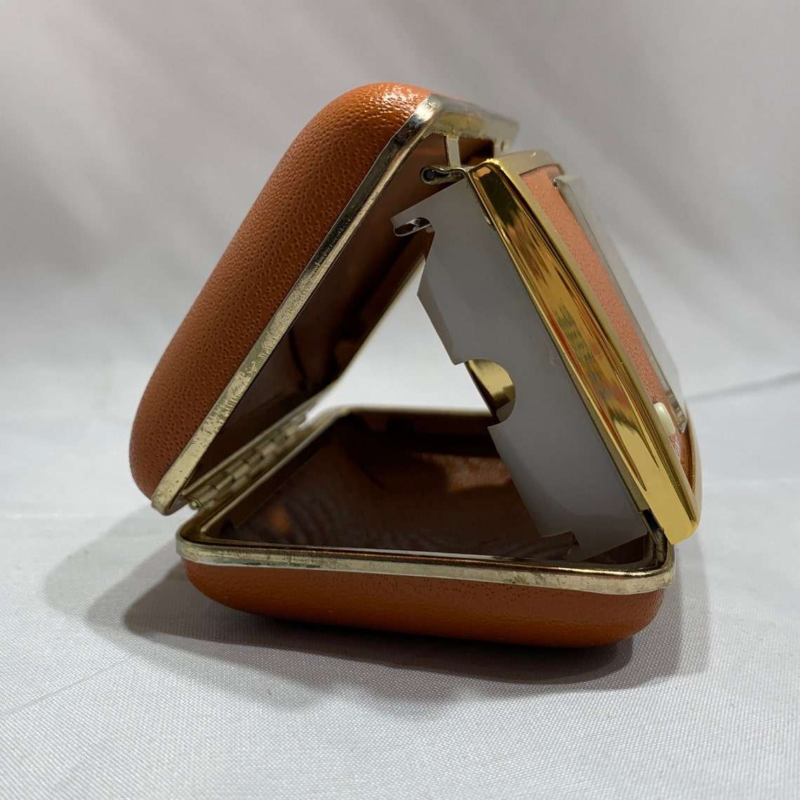 elgin travel alarm clock elgin travel alarm clock
