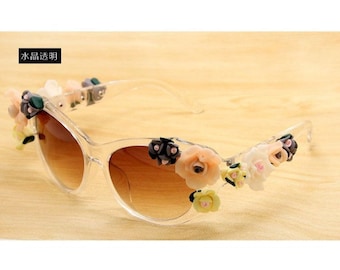 Flower Hand Embellished Clear Cat Eye Sunglasses White Crystal Flower Cat-eye Sunglasses: Hand-embellished  main image 4