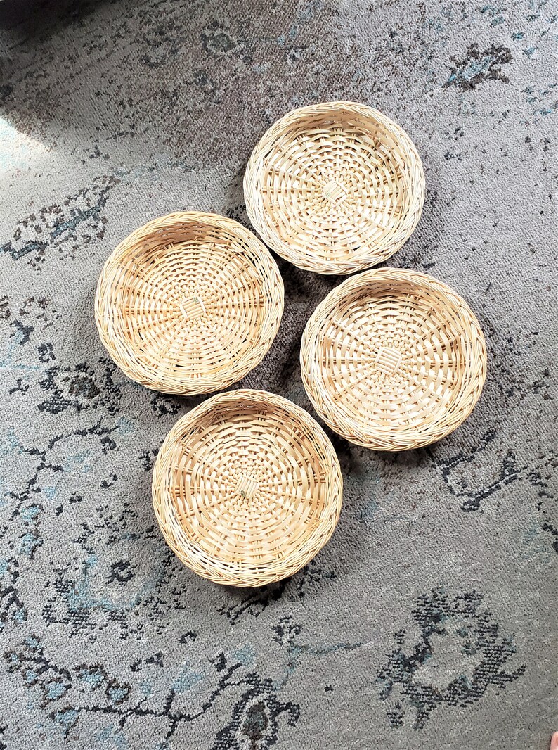 Vintage Flat Woven Basket Set Set of 4 Woven Chargers Basket - Etsy