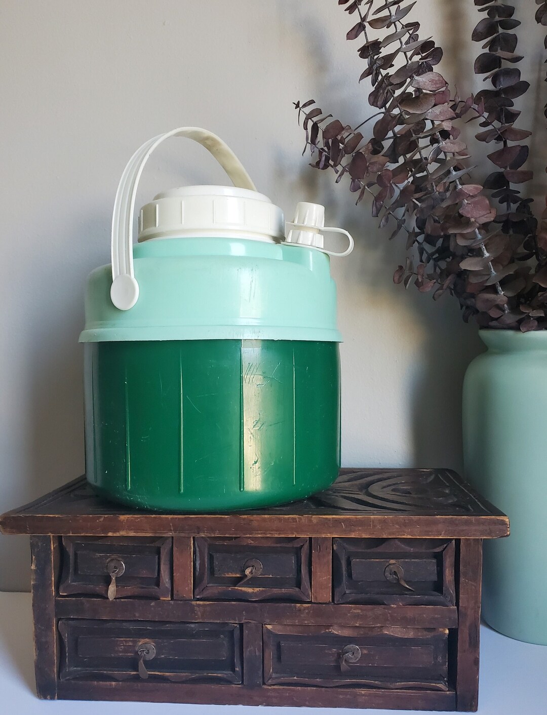 Vintage Picnic Jug, Large Water Cooler, Bee Plastics 1 Gallon Jug