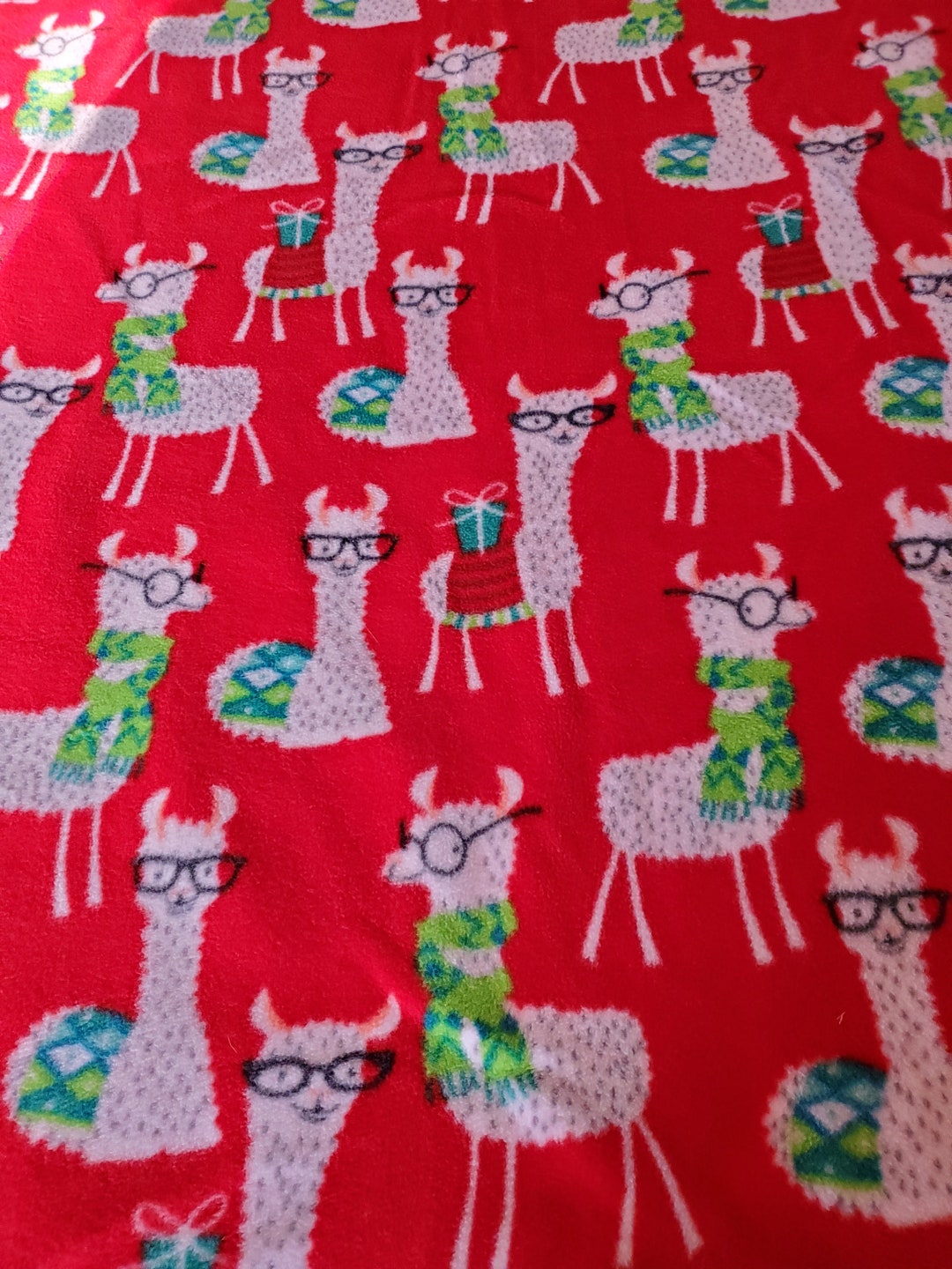 Christmas Llamas, Large Fleece Blanket in Llama Print, Fleece Throw