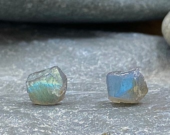 Raw Labradorite Stud Earrings / Blue Iridescent Labradorite / Labradorite Jewelry / Healing Gemstone Stud Earrings / Labradorite Earrings
