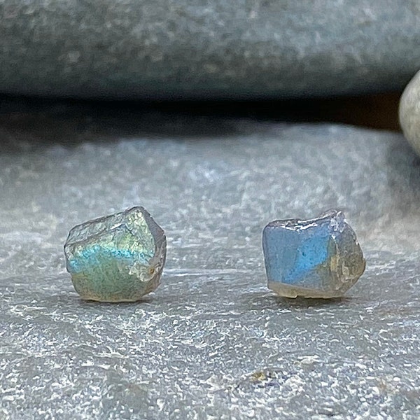 Raw Labradorite Stud Earrings / Blue Iridescent Labradorite / Labradorite Jewelry / Healing Gemstone Stud Earrings / Labradorite Earrings