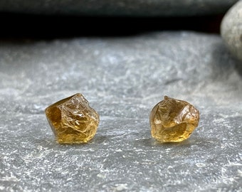 Raw Citrine Stud Earrings / Citrine Gemstone / Citrine Jewelry / Yellow Gemstone / November Birthstone / Gemstone Stud Earrings / Citrine