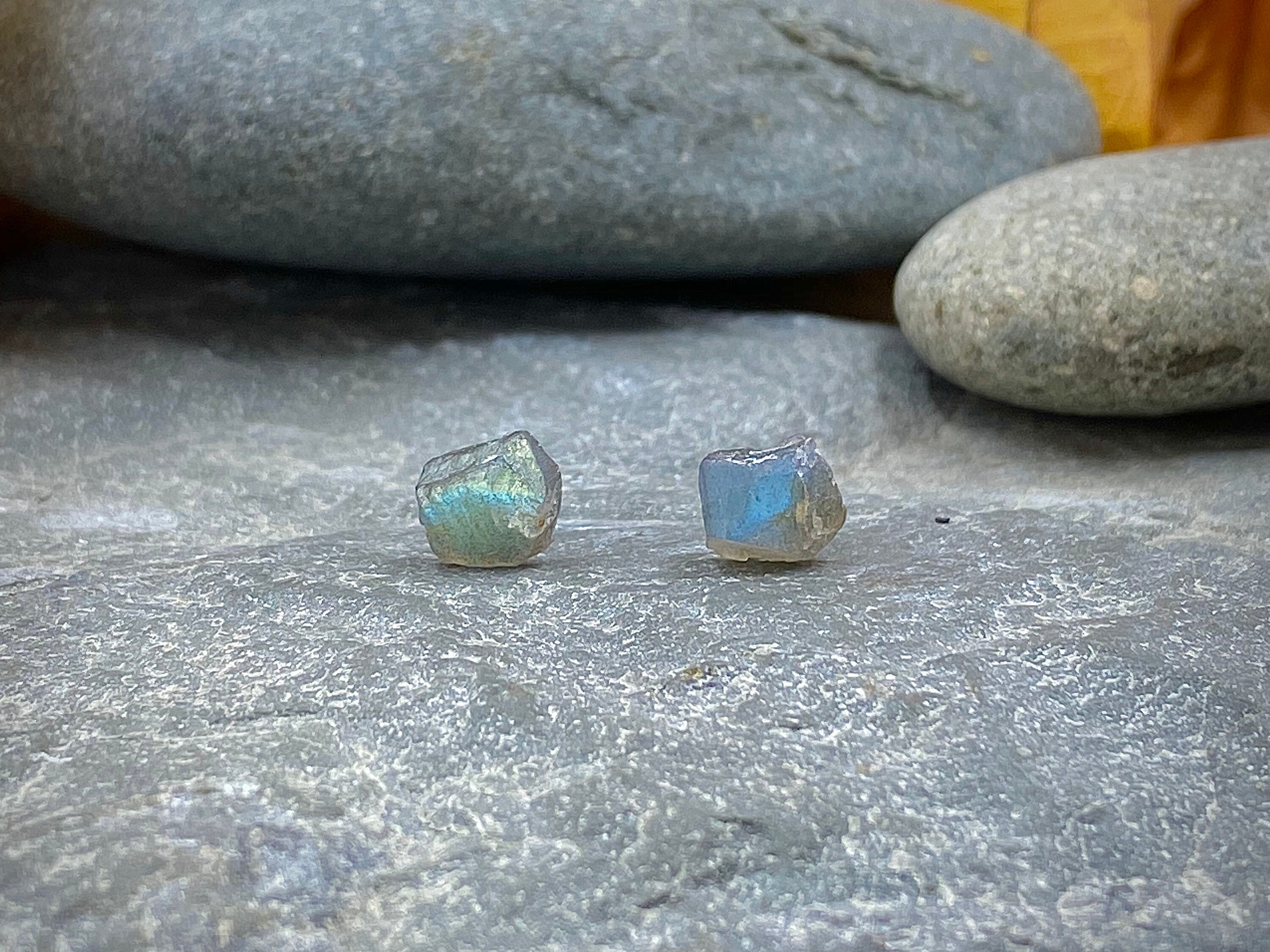 Raw Labradorite Stud Earrings / Blue Iridescent Labradorite / Labrado…