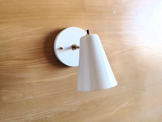 Basic 2024 wall sconce