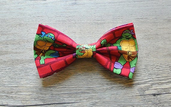 Pre-tied Bow tie Turtle Bow tie Colorful Turtles Dressed in Plaid