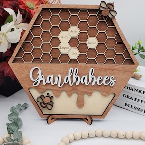 Personalized Bee Hive Family Tree Plaque, Custom Bee Family Gift For Grandma Grandbabees Sign, Mothers Day Gift Grandparents Gift Home Decor image 2