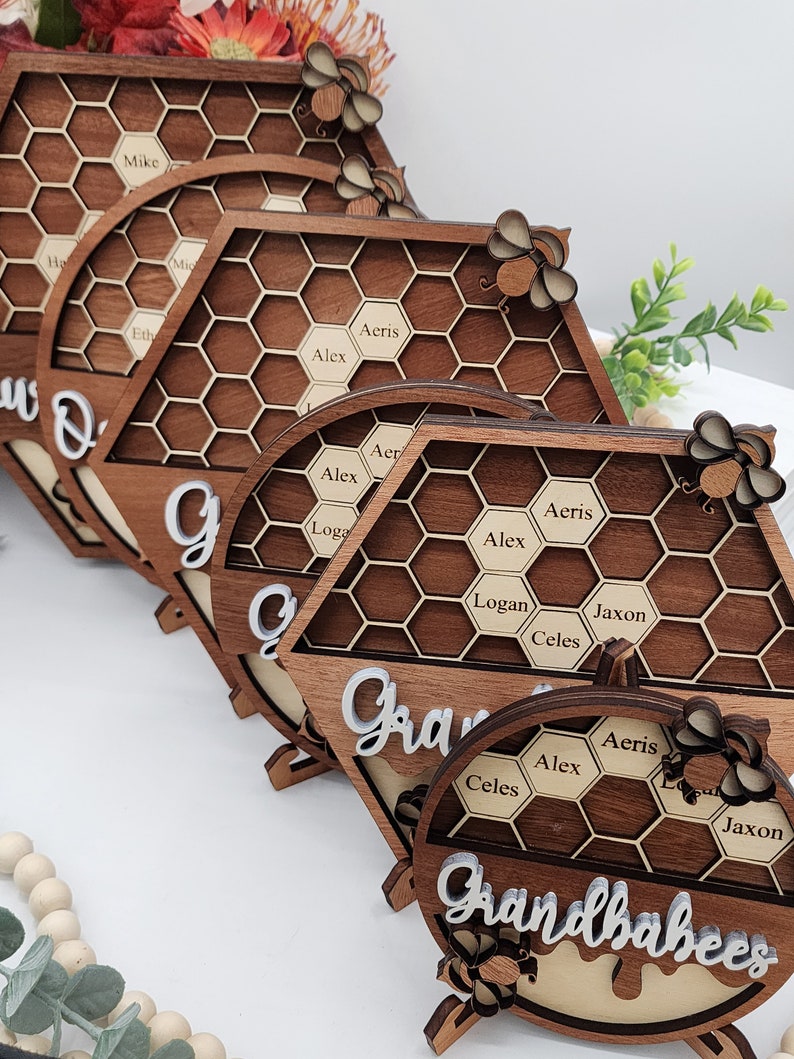 Personalized Bee Hive Family Tree Plaque, Custom Bee Family Gift For Grandma Grandbabees Sign, Mothers Day Gift Grandparents Gift Home Decor image 10