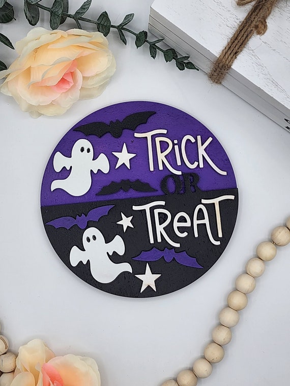 Trick or Treat Ghost Bats- 6" Round INSERT ONLY - Spooky Halloween Sign, Home Decor, Signs for Interchangeable Round Frame