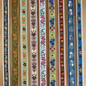 Skate Leash, Floral Roller Skate Carrier Strap, Embroidered Skate Sling Strap, Roller Skate Accessories, Gift for Roller Skater