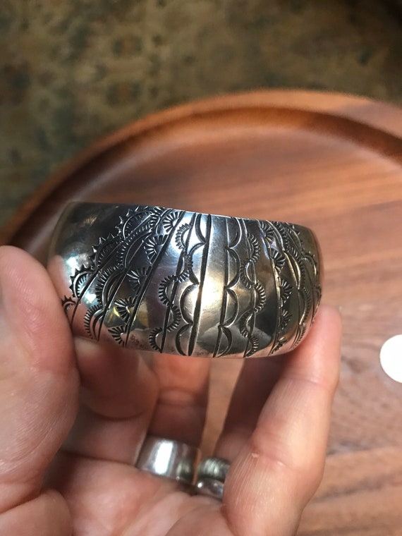 Vintage Native American Navajo Sterling Silver Cuf