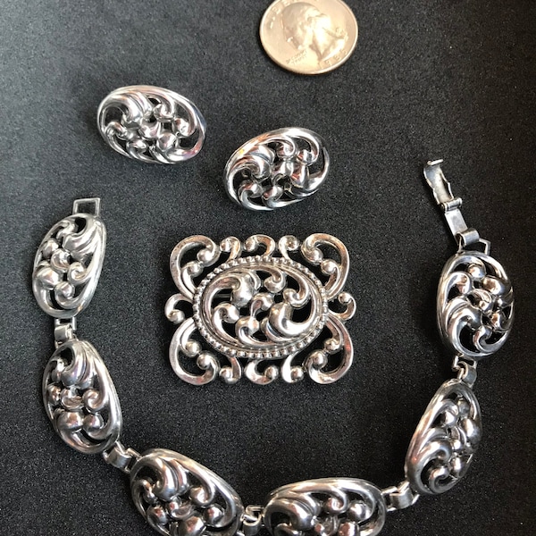 REDUCED, Merry Christmas! Art Nouveau Danecraft Parure~Beautiful Vintage Sterling Silver Bracelet, Earrings & Brooch...Excellent Condition