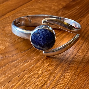 Vintage Sterling Silver Hinged Bracelet~Taxco Mexico~Beautiful Lapis Lazuli Stone~EUC!!