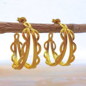 Mittelgroße 25 mm Gold-Creolen, klobige Messing oder Sterlingsilber Creolen, handgefertigter hypoallergener Statement-Schmuck, Geschenk für Frauen
