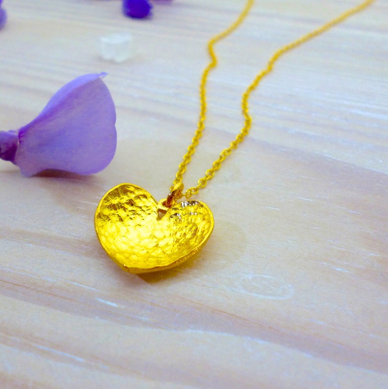 Gold Small Dainty Heart Necklace Minimalist Gold Heart Etsy