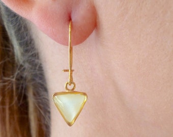 Triangle Earrings, Dangle Earrings, Tiny Earrings, Geometric Minimal Earrings, Everyday Earrings, Simple Earrings, Birthday Gift, Gift ideas