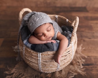 Instant Download PDF Newborn Knitting PATTERN Photography Prop Newborn reborn Size Rain Drops Romper and bonnet