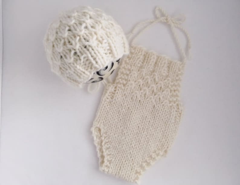 Instant Download PDF Newborn Knitting PATTERN Photography Prop Newborn reborn Size Rain Drops Romper and bonnet