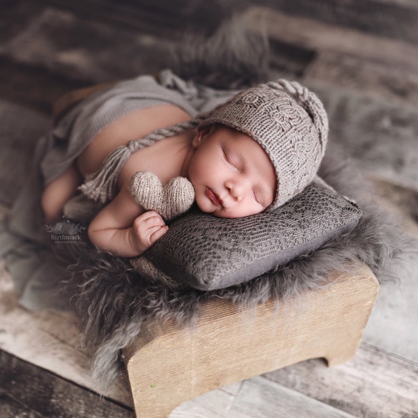 Newborn Knitting PATTERN - Deniz long tail hat - Instant Download PDF - Photography Prop  Newborn /Reborn size knit hat