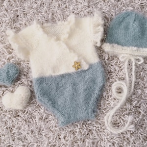 Newborn Knitting/crochet PATTERN - Newborn size Lynn romper set with heart lovies - Instant Download PDF - Photography Prop