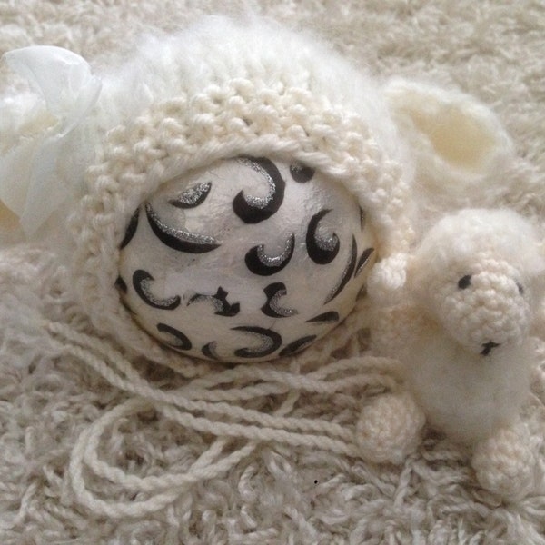 Newborn Crochet PATTERN - Newborn Size crochet Baaa-rbra Anne lamb/sheep lovie - Instant Download PDF - Photography Prop  newborn