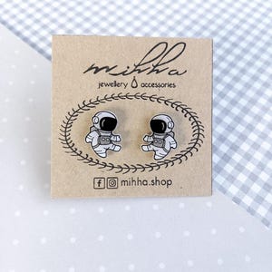 Mini Astronaut Stud Earrings • Galaxy Spaceman Studs • Tiny Space Jewelry • Planet Themed Futuristic Gifts • Cute Cosmic Accessories