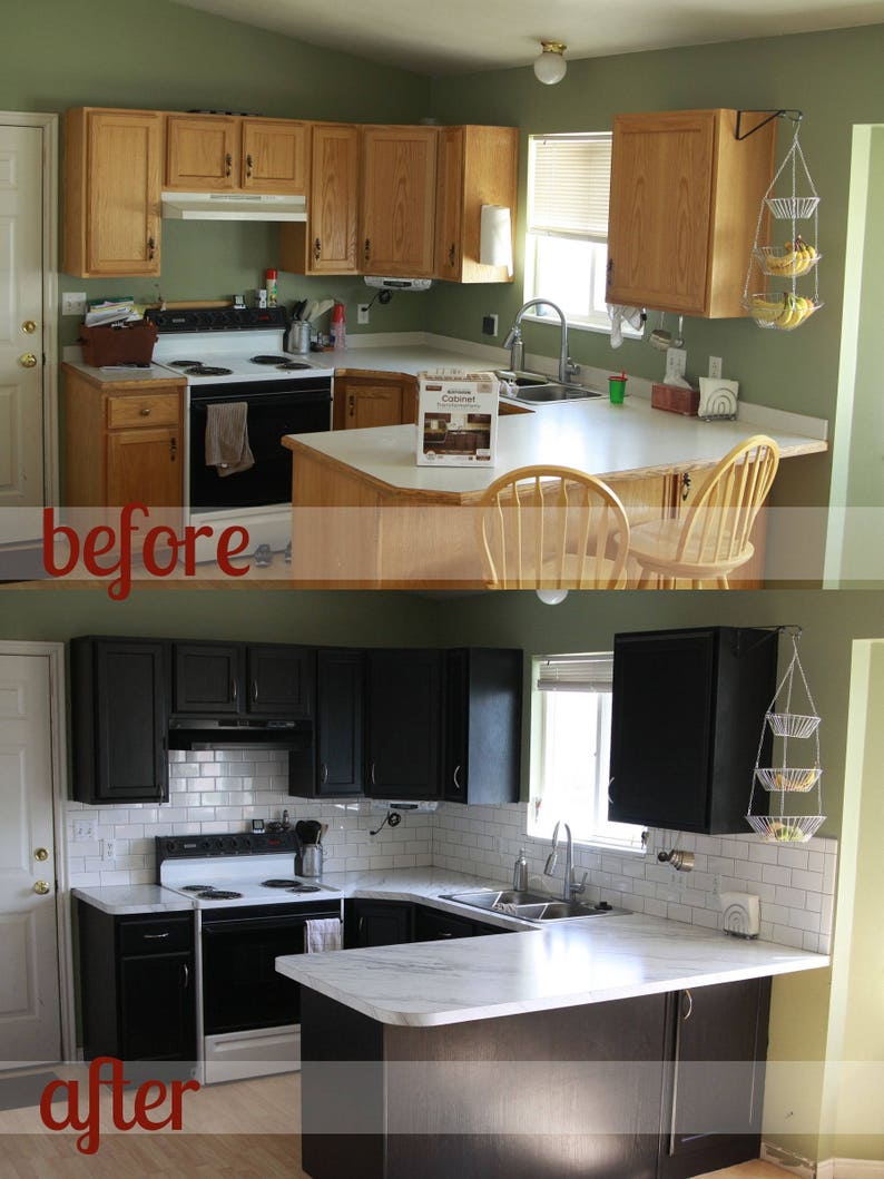 Home upgrades on a budget are possible! Would you believe that you can give your countertops a faux granite look? You totally can! 