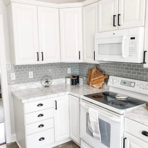 Instant Peel and Stick Kitchen Countertop Update Vinyl Wrap White Gray Marble Contact Paper Waterproof Thick, Heat Resisiant, Durable, Wide
