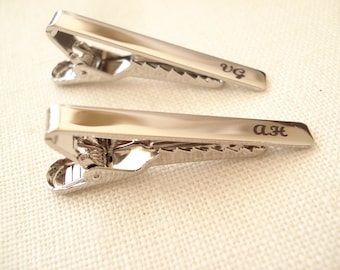 Personalisierte Trauzeugen Geschenk ... Gold oder Silber individuell gravierte Krawattenklammer, dünne Krawattennadel, beste Mann Geschenk, Geschenk für ihn, Accessoire des Mannes