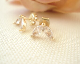 Petite leaf Earrings...Gold CZ Leaf Necklace, Earrings, Bracelet...Garden Wedding, Bridesmaid Gift, Dainty Marquise shape, Bridal Party Gift