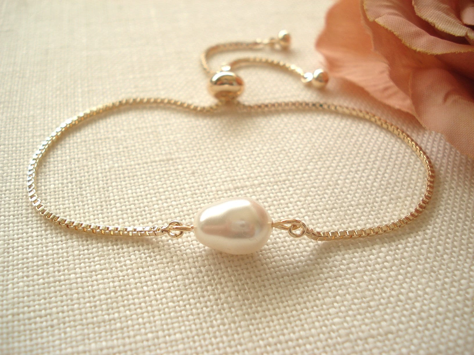 Swarovski infinity bracelet - Etsy 日本