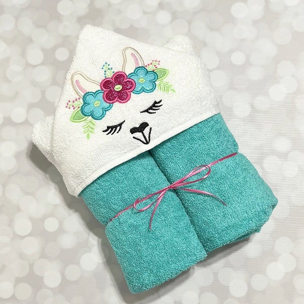 Hooded Towel - Llama Towel - Alpaca hooded towel - Llama Bath Towel - Llama beach Towel - Kids Hooded Towel- Personalized Towel