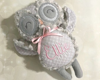 Personalized Owl Stuffie - Stuffed animal - Monogram owl - Plush Owl - Personalized Baby Gift - Baby Shower gift - New Baby