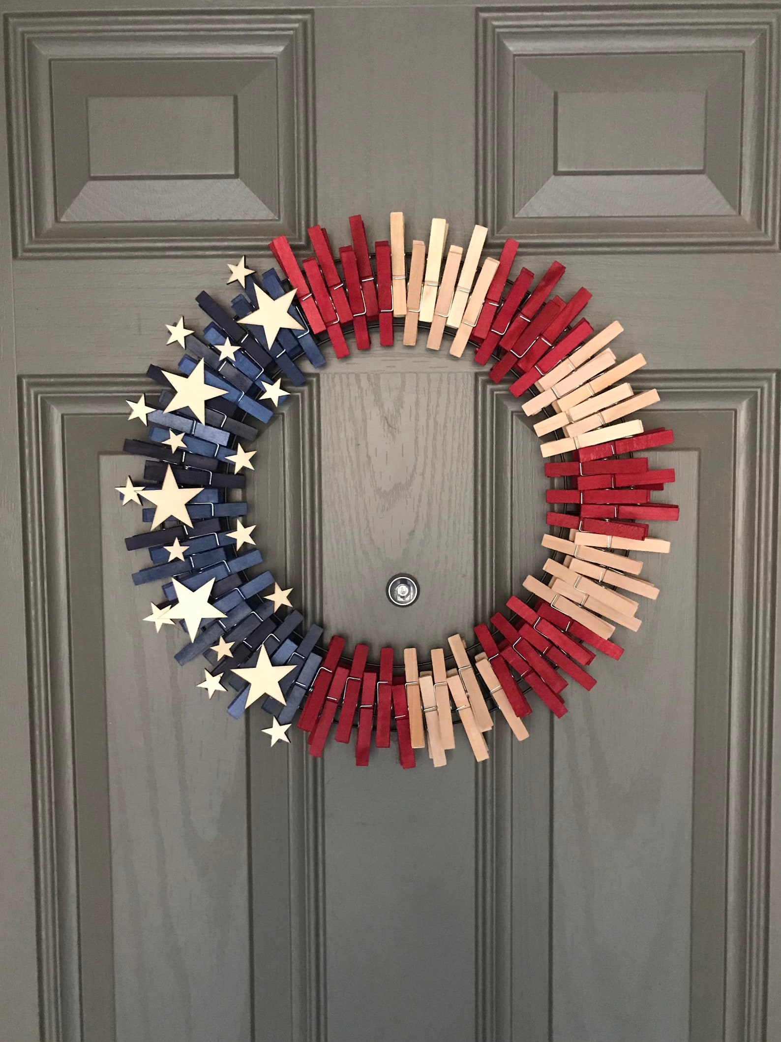 16 American Flag Clothespin Wreath / Patriotic Wall Art / Etsy