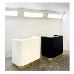 Fancy 2024 reception desk