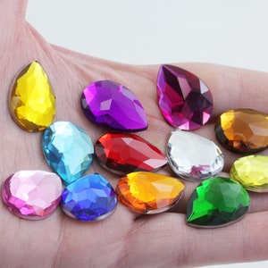 60PCS Assorted Colors Teardrop Flat Back Acrylic Rhinestones Plastic Craft Gems Cosplay Jewel Costume Making Gemstone Display Pop Jewellery