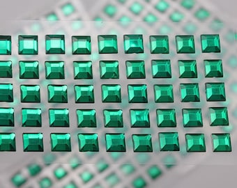 250PCS Green Emerald Acrylic Stick On Square Rhinestones Self Adhesive Gems Face Gems Body Art Jewel For Scrapbooking or Card Making 6mm 8mm