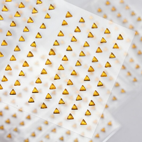 Topaze dorée de 3 mm à coller sur triangle mini strass pierres précieuses pour le visage pour les invitations et l'art corporel pierres précieuses pour le visage scrapbooking embellissements - 500 pièces