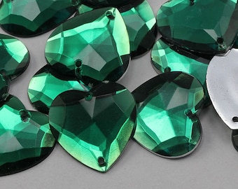20mm Green Emerald CH18 Heart Flat Back Loose Acrylic Sew On Beads for Crafts - 25 Pieces