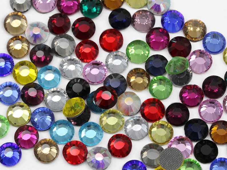 Heat Set Iron On Rhinestones Superior quality DMC 5 Available Sizes Hotfix Green Emerald Y205 Loose Hot Fix