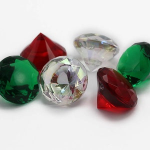 5 Pieces Large Acrylic Round Diamonds Green, Red and Crystal - 40mm