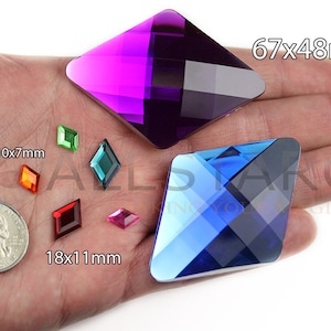 Flat Back Diamond Acrylic Rhinestones Plastic Gems on hand next to quarter 25 cents crystal clear jewels size reference allstarco For Crafts Embellishments Card Invitations, Gemstones High Quality Premium Rhinestones for Garments Fashion Kid School