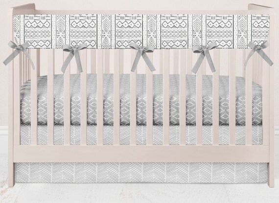 monochrome baby bedding